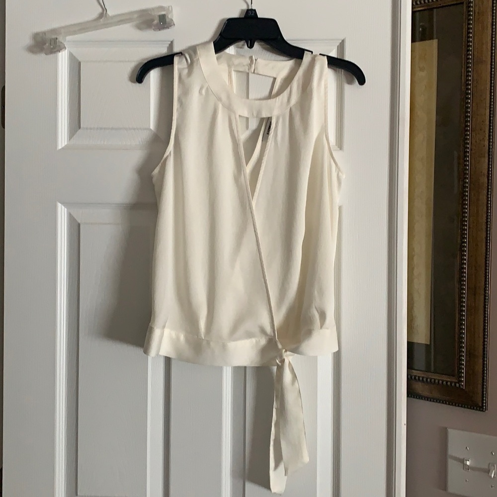 Express cream top size Medium NWOT